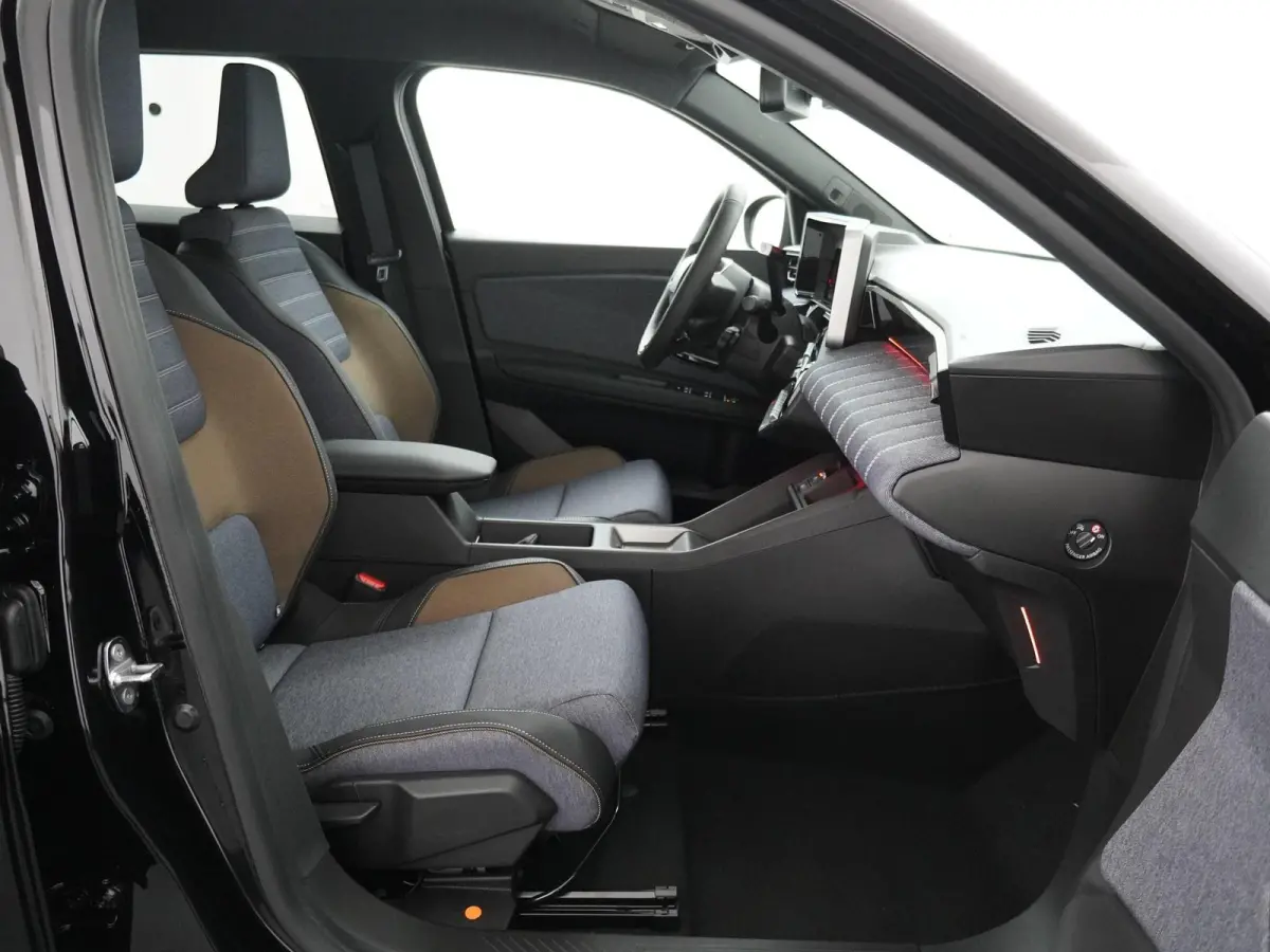 techno 150 pk comfort range | pack advanced driving assist | Stoel- & Stuurverw. |