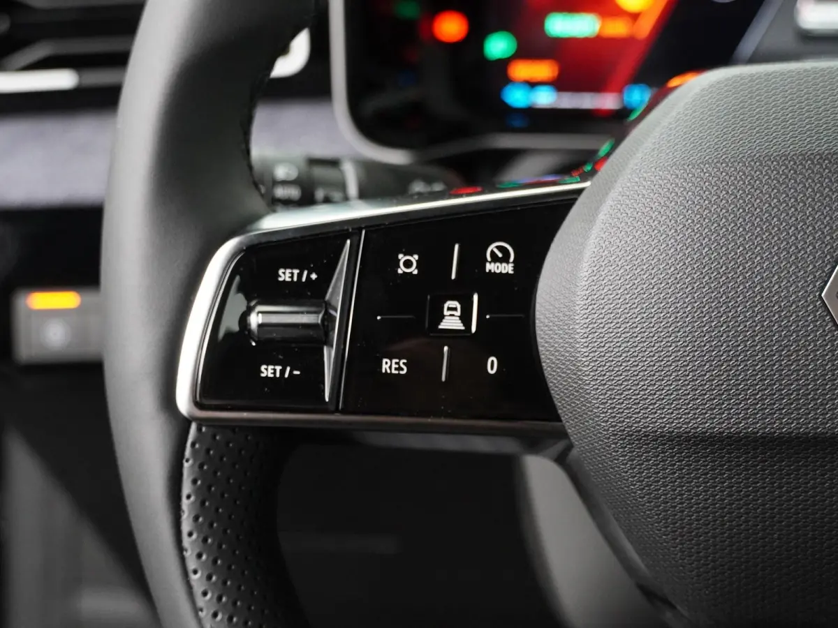 techno 150 pk comfort range | pack advanced driving assist | Stoel- & Stuurverw. |