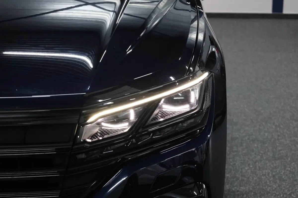 3.0 TSi eHybrid 4MOTION R-line LED/VIRTUAL/PANO/LEER+S.VERKOELING+MEMORY/21" LMV/360 CAM/ACC/12 MND GARANTIE!