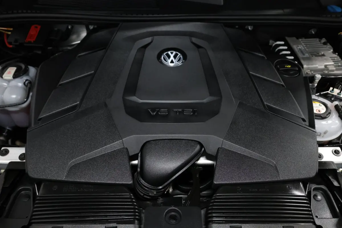 3.0 TSi eHybrid 4MOTION R-line LED/VIRTUAL/PANO/LEER+S.VERKOELING+MEMORY/21" LMV/360 CAM/ACC/12 MND GARANTIE!