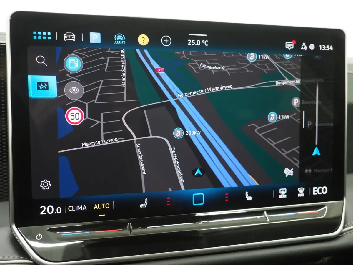 1.5 eHybrid 204PK | Leder/Alcantara | Massage | Trekhaak | HUD | Camera | Adaptive Cruise | Sfeerlicht | Carplay