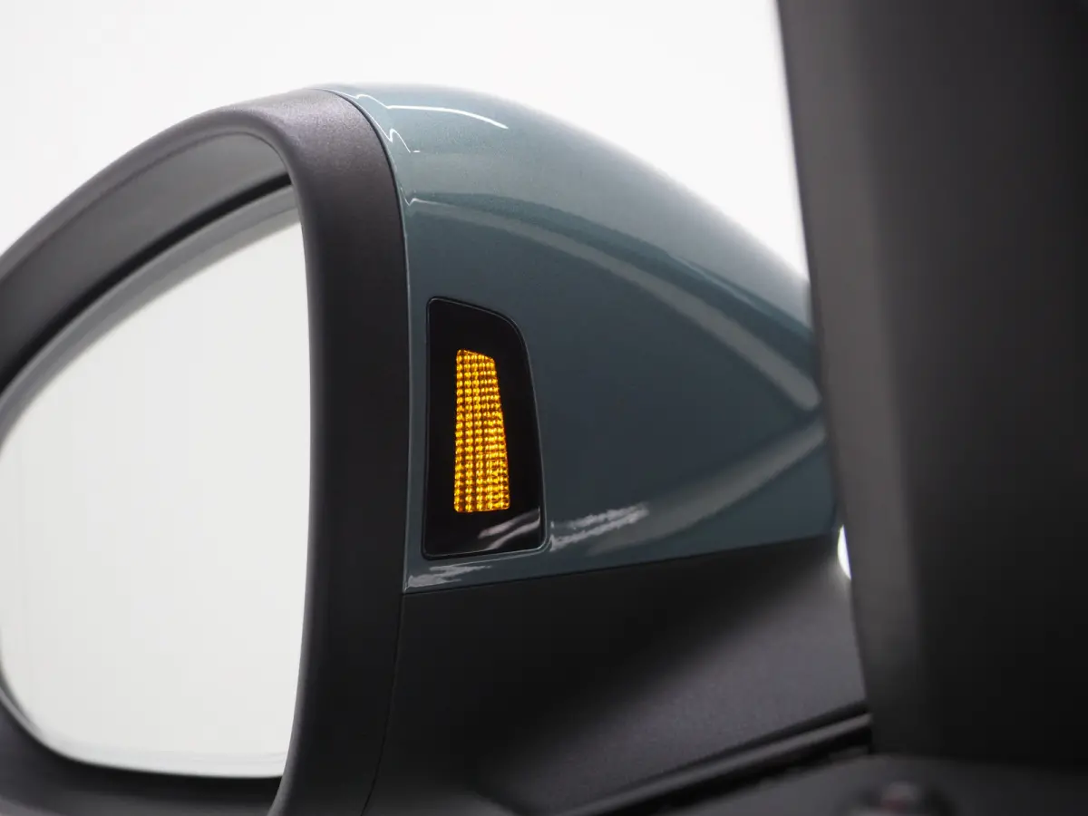 1.5 eHybrid 204PK | Leder/Alcantara | Massage | Trekhaak | HUD | Camera | Adaptive Cruise | Sfeerlicht | Carplay