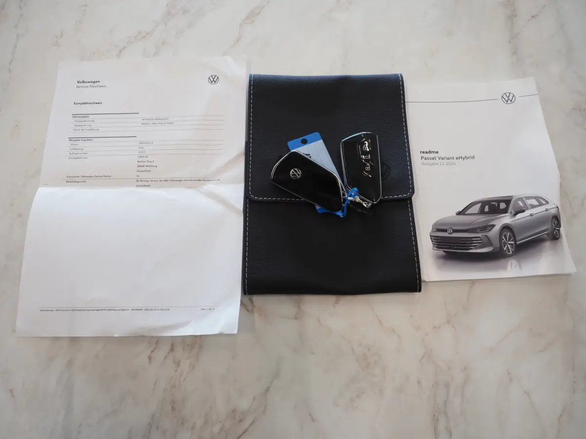 1.5 eHybrid 204PK | Leder/Alcantara | Massage | Trekhaak | HUD | Camera | Adaptive Cruise | Sfeerlicht | Carplay