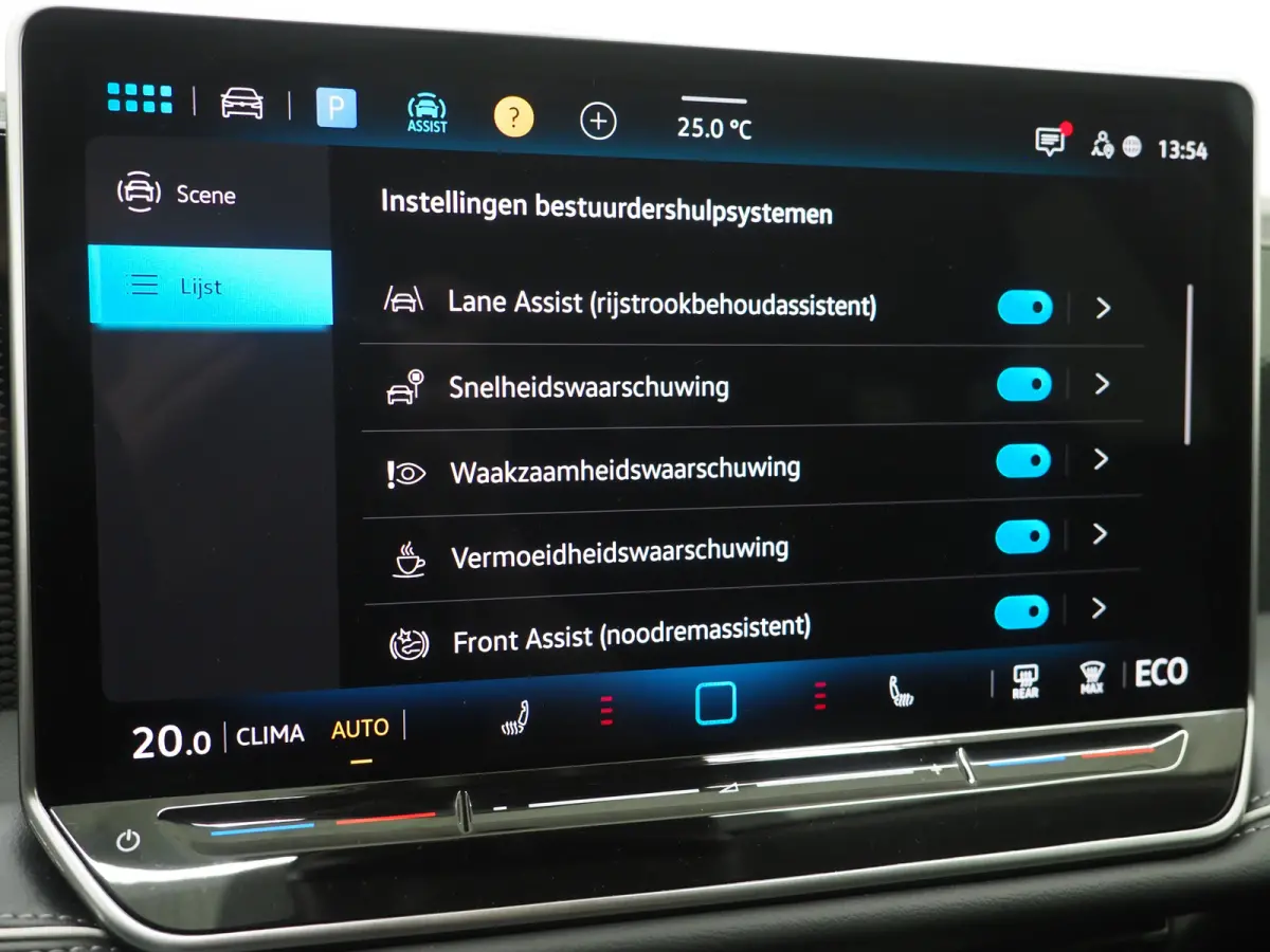 1.5 eHybrid 204PK | Leder/Alcantara | Massage | Trekhaak | HUD | Camera | Adaptive Cruise | Sfeerlicht | Carplay