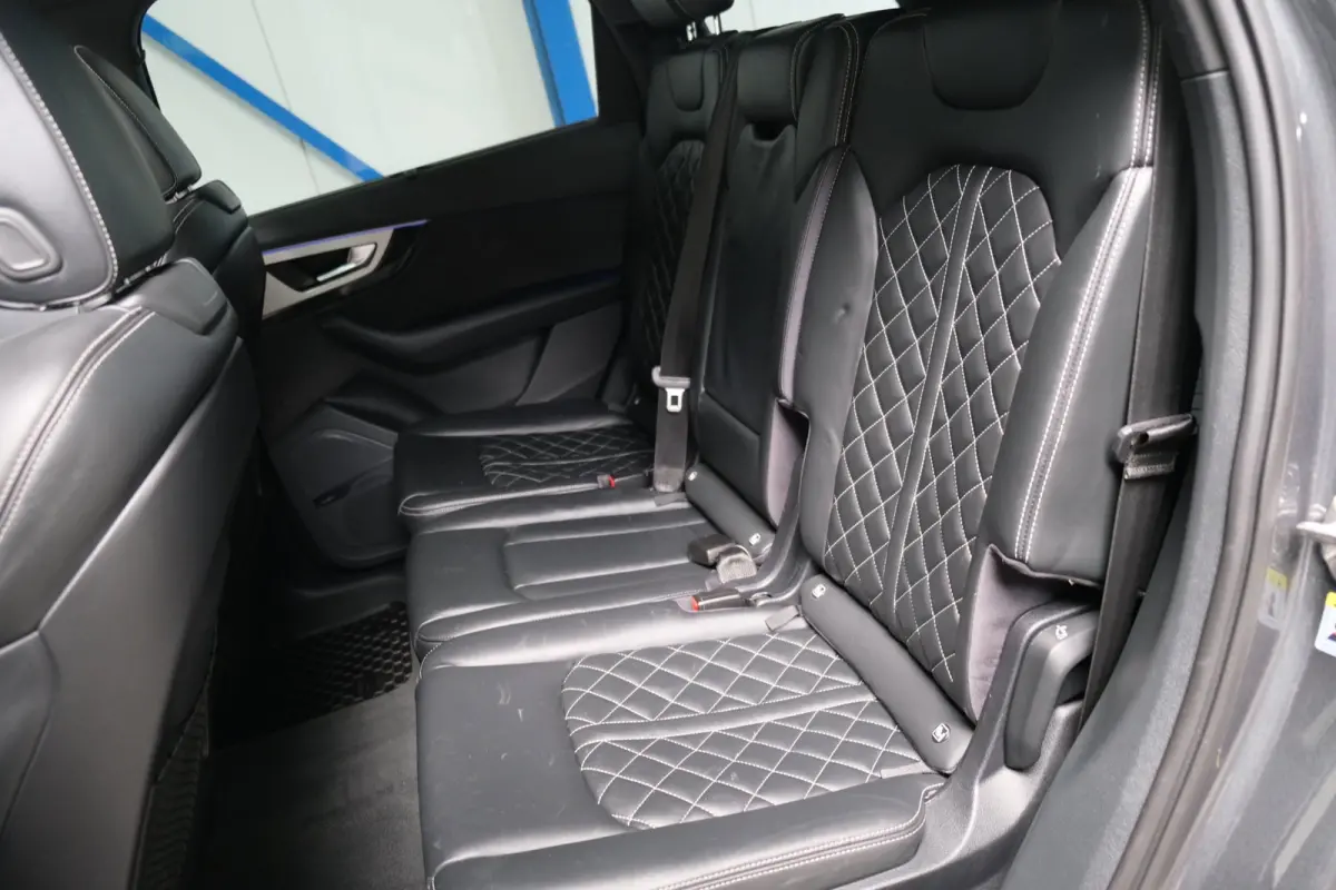3.0 TDI ultra quattro Pro Line 2x S-Line Automaat - Panodak, Camera, Luchtvering, Carplay, Standkachel, Trekhaak.