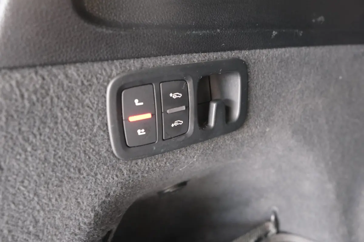3.0 TDI ultra quattro Pro Line 2x S-Line Automaat - Panodak, Camera, Luchtvering, Carplay, Standkachel, Trekhaak.