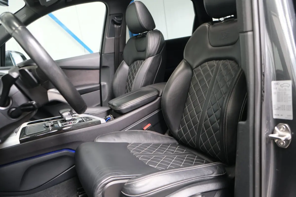 3.0 TDI ultra quattro Pro Line 2x S-Line Automaat - Panodak, Camera, Luchtvering, Carplay, Standkachel, Trekhaak.