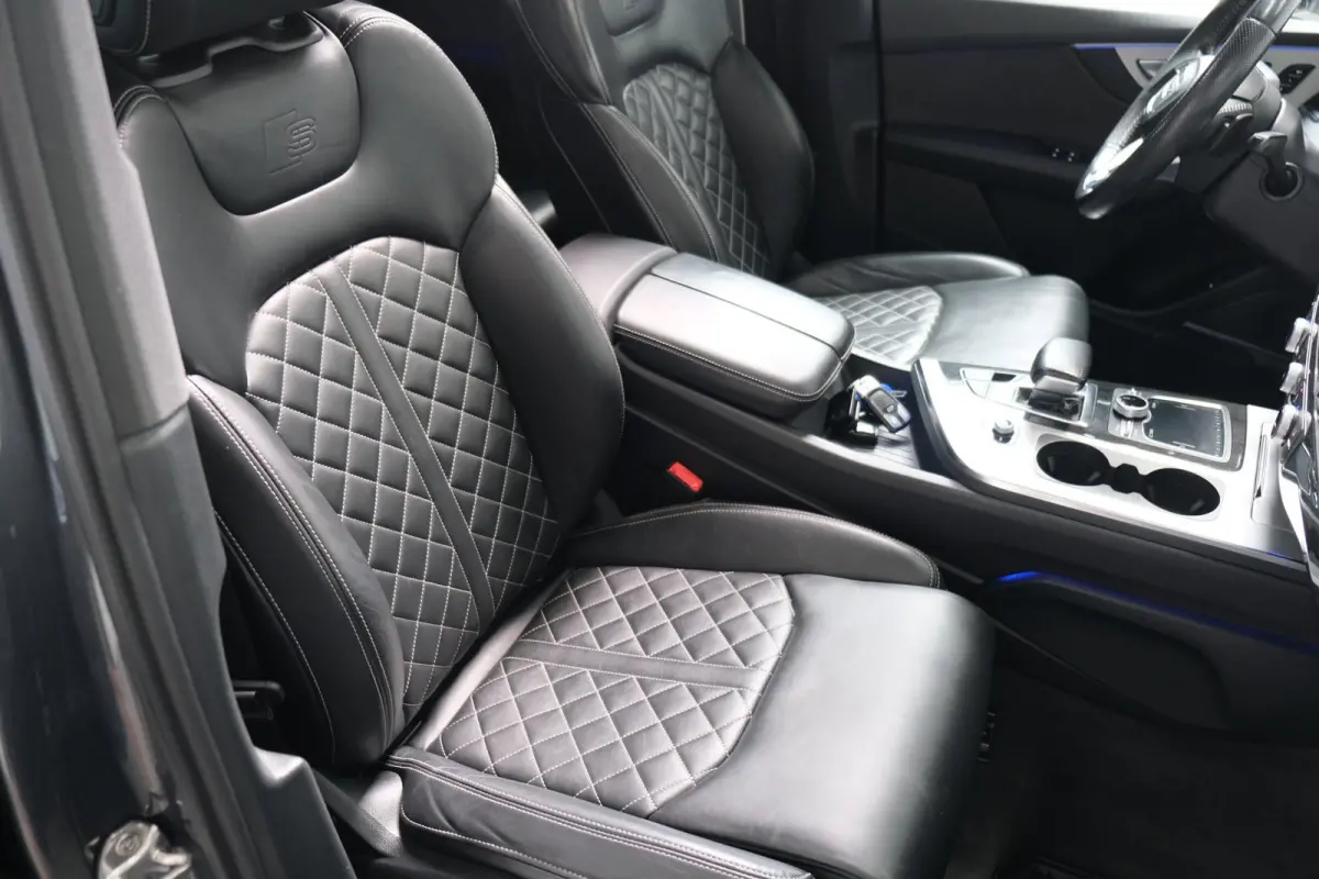 3.0 TDI ultra quattro Pro Line 2x S-Line Automaat - Panodak, Camera, Luchtvering, Carplay, Standkachel, Trekhaak.