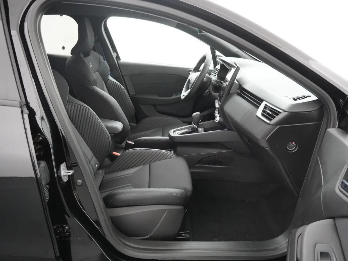 esprit Alpine full hybrid E-Tech 145 | BOSE Audio | 360 Camera | Adapt. Cruise |