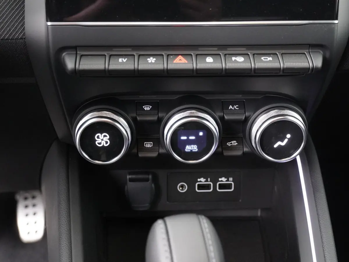 esprit Alpine full hybrid E-Tech 145 | BOSE Audio | 360 Camera | Adapt. Cruise |
