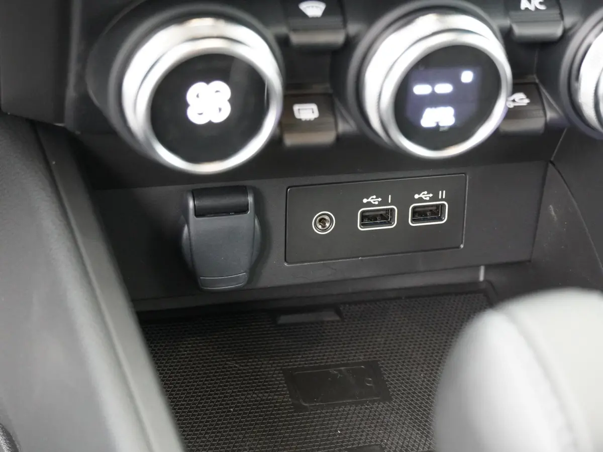 esprit Alpine full hybrid E-Tech 145 | BOSE Audio | 360 Camera | Adapt. Cruise |