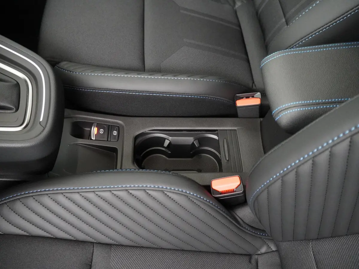 esprit Alpine full hybrid E-Tech 145 | BOSE Audio | 360 Camera | Adapt. Cruise |