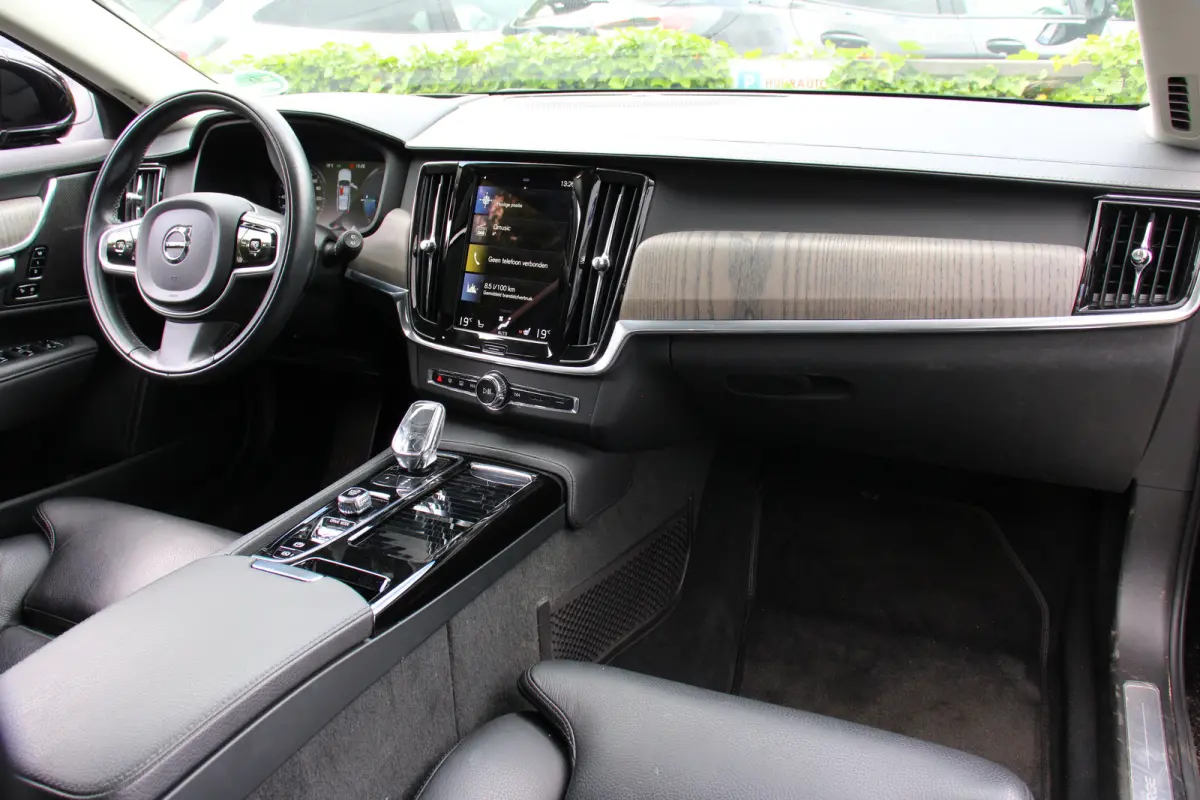 2.0 T8 AWD R-Design | DEALER OH! | DODE HOEK | 360° CAMERA | ELEKTR. STOEL INCL MEMORY | STOEL + STUUR VERWARMING | LEDER | ADAPTIVE CRUISE | H&K AUDIO