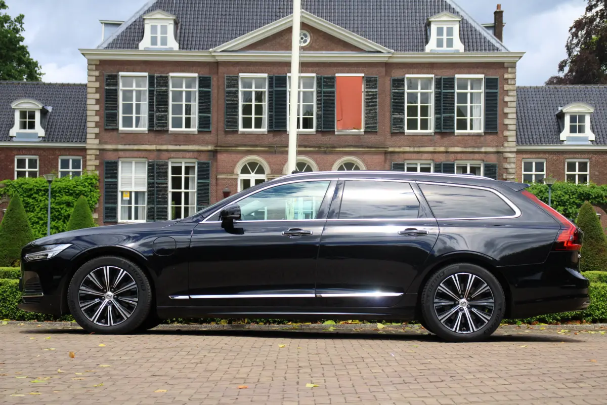 2.0 T8 AWD R-Design | DEALER OH! | DODE HOEK | 360° CAMERA | ELEKTR. STOEL INCL MEMORY | STOEL + STUUR VERWARMING | LEDER | ADAPTIVE CRUISE | H&K AUDIO