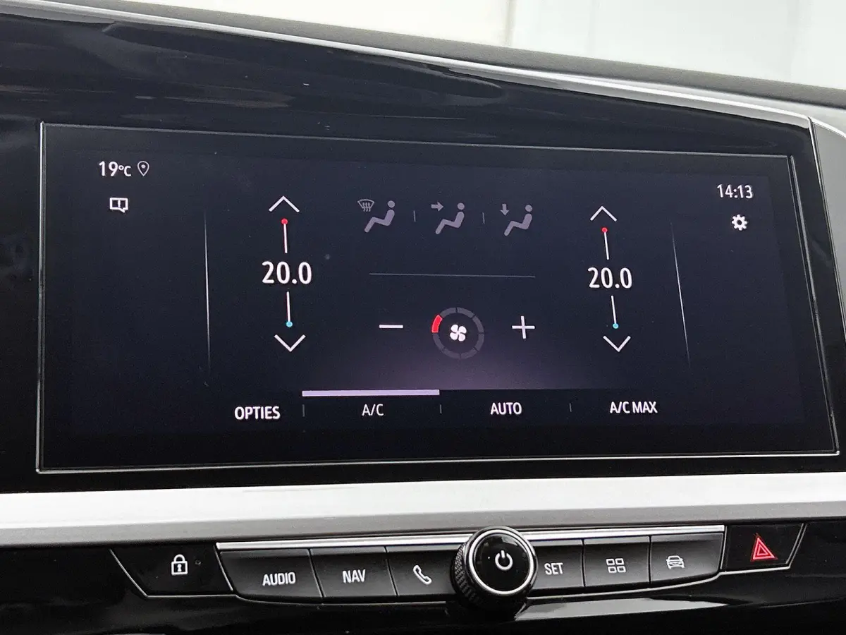 1.2 130pk GS | Navigatie | 360 Camera | Climate Control | Cruise Control | 18"LMV | Dodehoekdetectie | Apple Carplay/Android Auto |