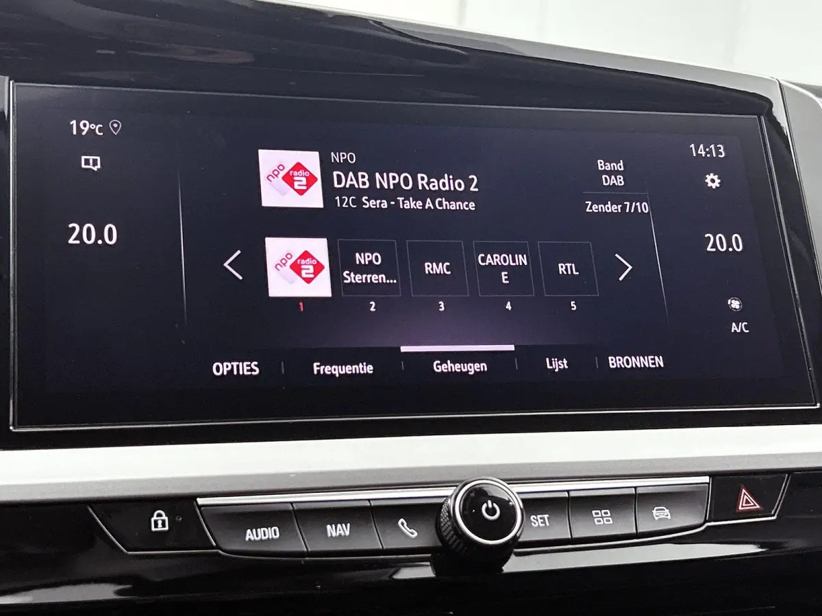 1.2 130pk GS | Navigatie | 360 Camera | Climate Control | Cruise Control | 18"LMV | Dodehoekdetectie | Apple Carplay/Android Auto |