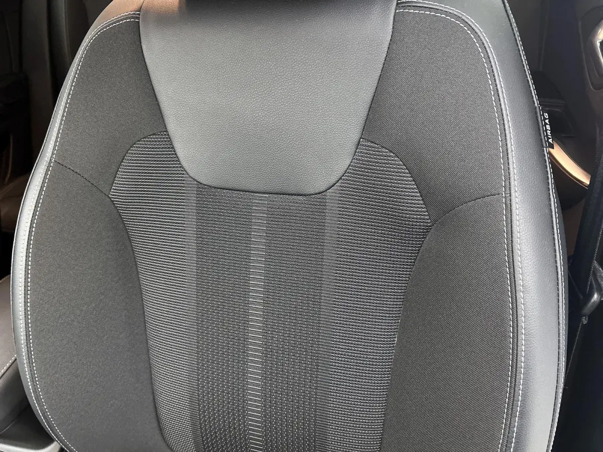 1.2 130pk GS | Navigatie | 360 Camera | Climate Control | Cruise Control | 18"LMV | Dodehoekdetectie | Apple Carplay/Android Auto |