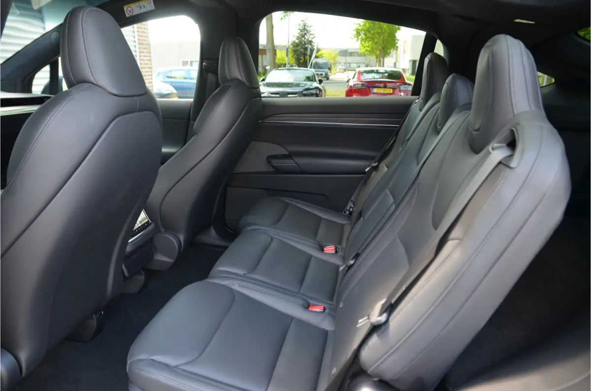 Dual Motor AWD 100 kWh Enhanced AutoPilot4.0 (twv 3.800,-), FSD 49,- p/mnd