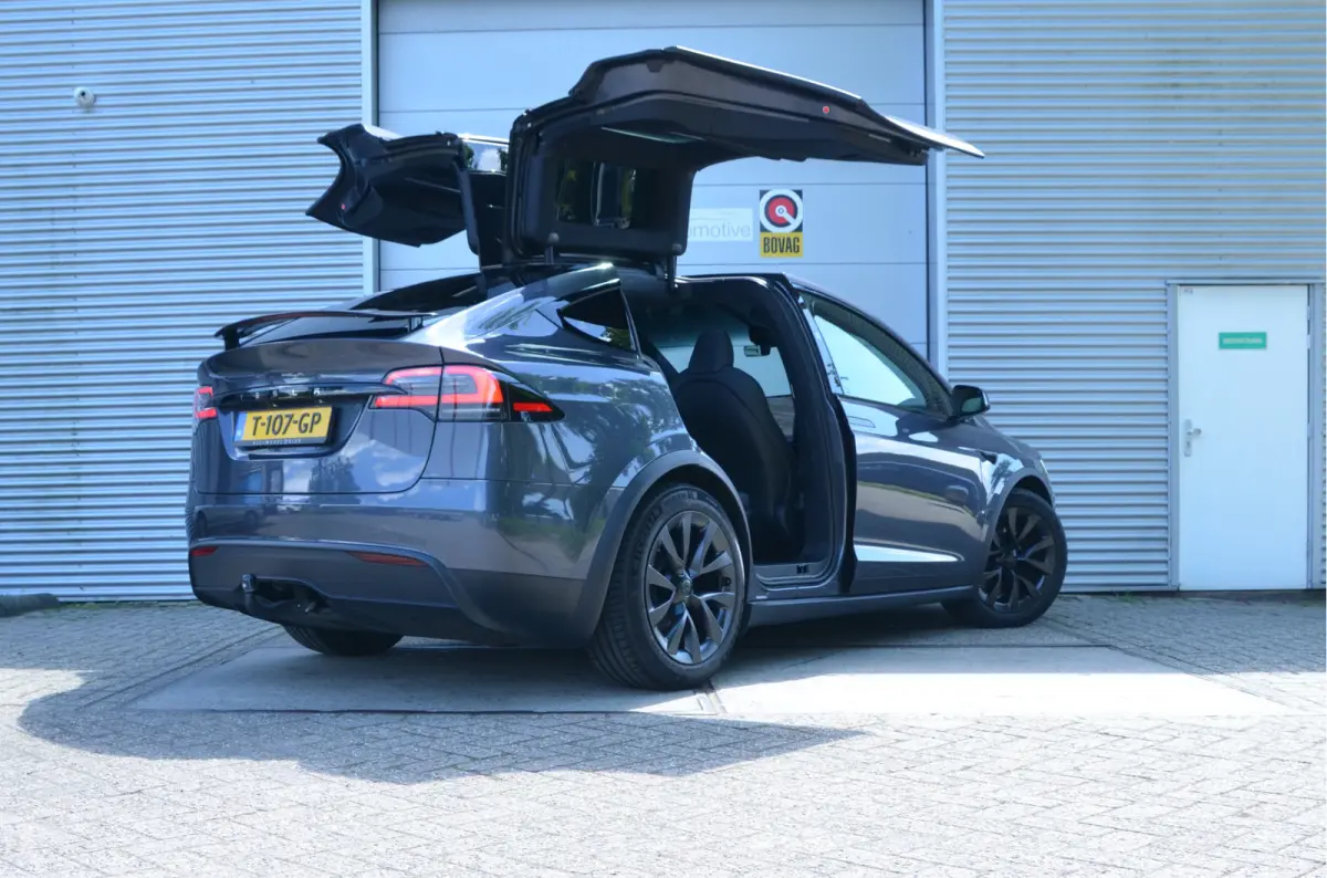 Dual Motor AWD 100 kWh Enhanced AutoPilot4.0 (twv 3.800,-), FSD 49,- p/mnd