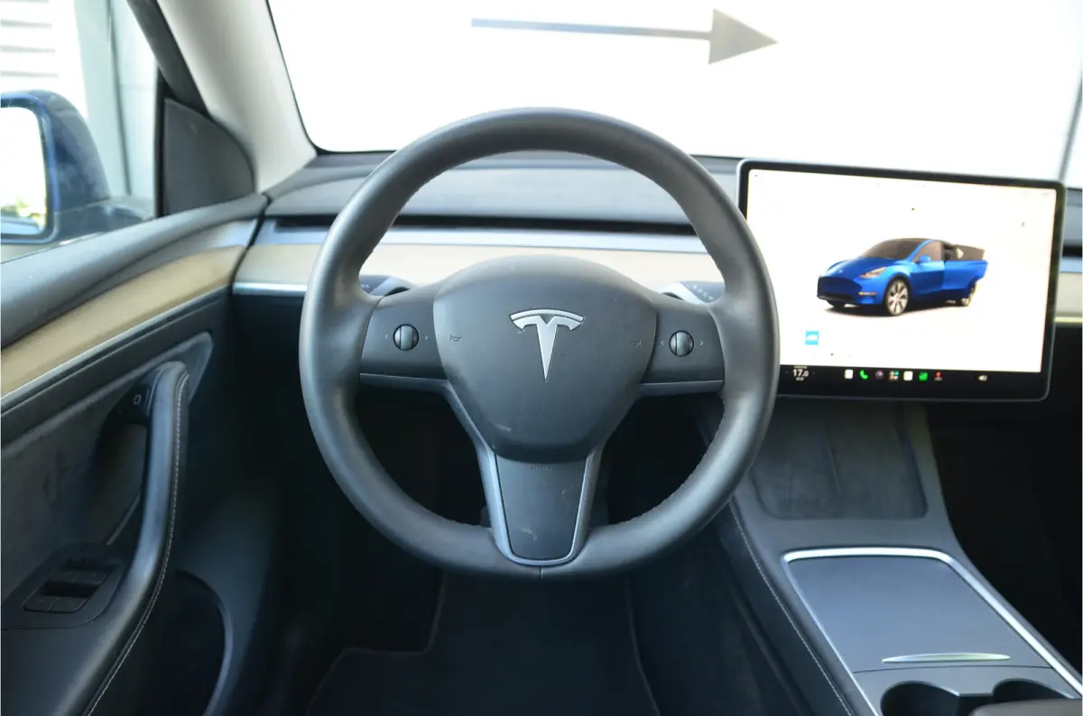 Long Range AWD 75 kWh Trekhaak (1.600kg), AutoPilot3.0 Ryzen