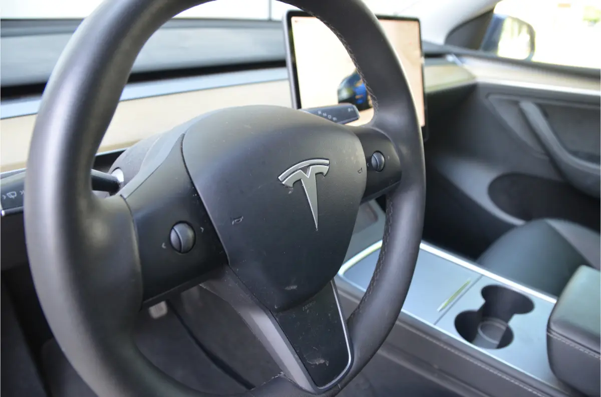 Long Range AWD 75 kWh Trekhaak (1.600kg), AutoPilot3.0 Ryzen
