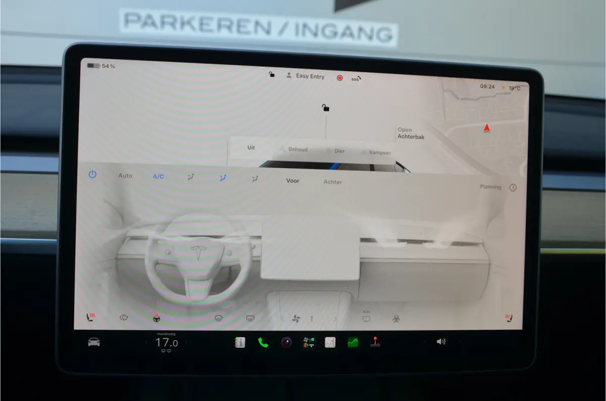 Long Range AWD 75 kWh Trekhaak (1.600kg), AutoPilot3.0 Ryzen