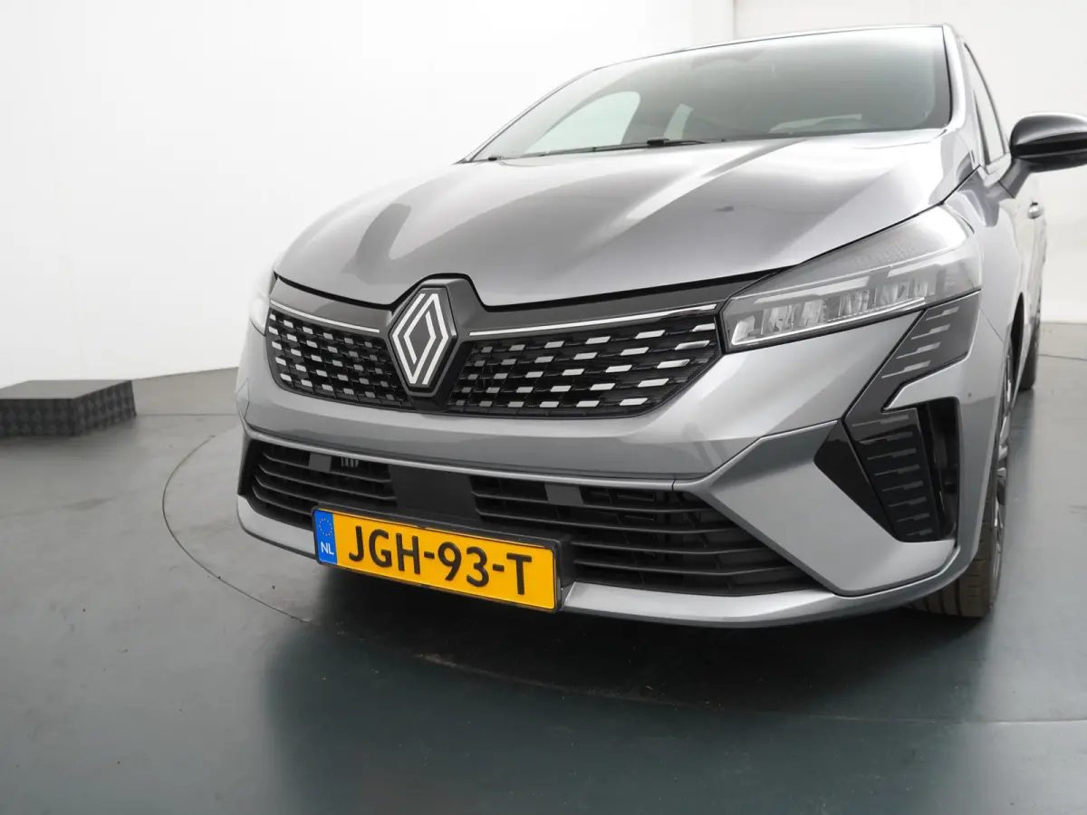 techno TCe 90 | Stoel- & Stuurverw. | 17"' velgen | Parkeercamera |