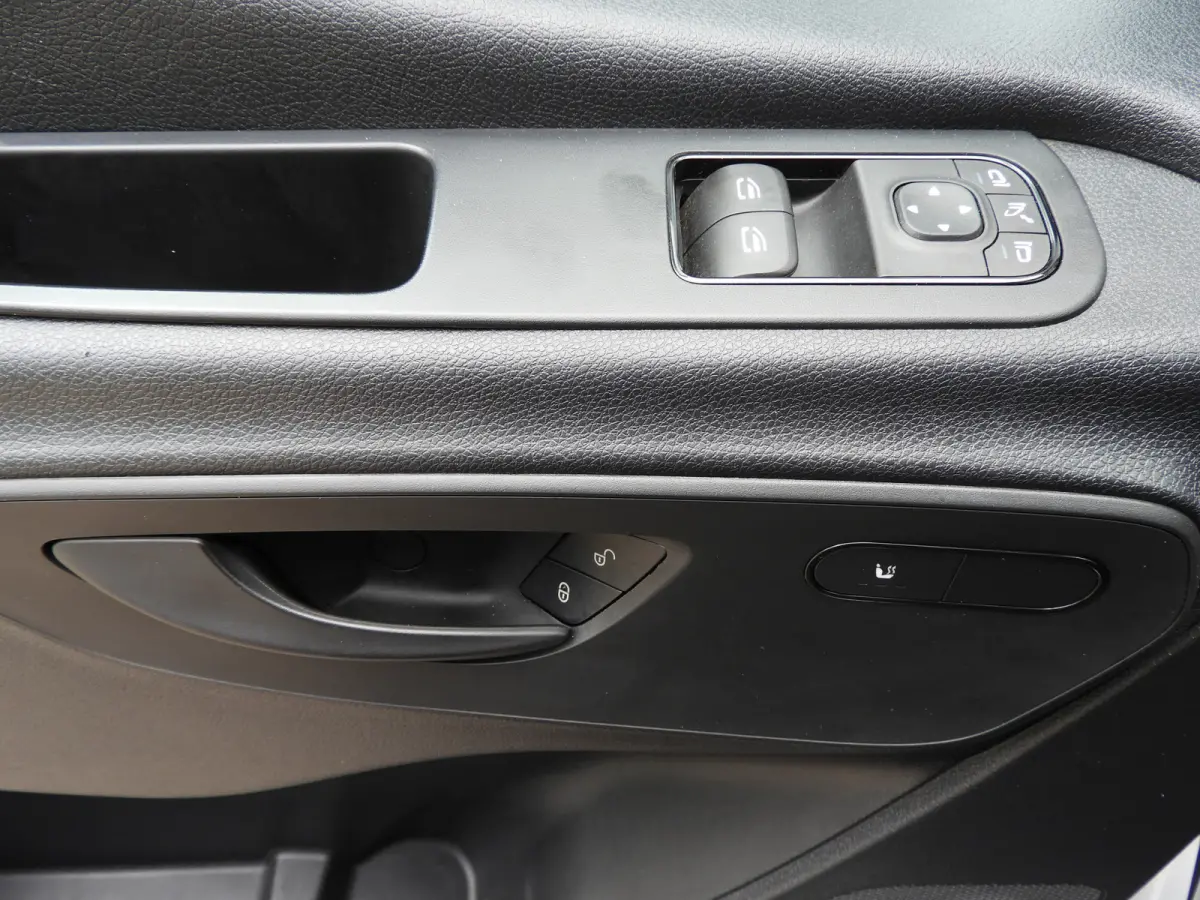 317 1.9 CDI L2H2 RWD AUT | 3.5t TREKHAAK | LED | CRUISE | CAMERA | MBUX
