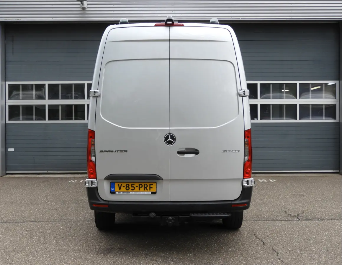 317 1.9 CDI L2H2 RWD AUT | 3.5t TREKHAAK | LED | CRUISE | CAMERA | MBUX