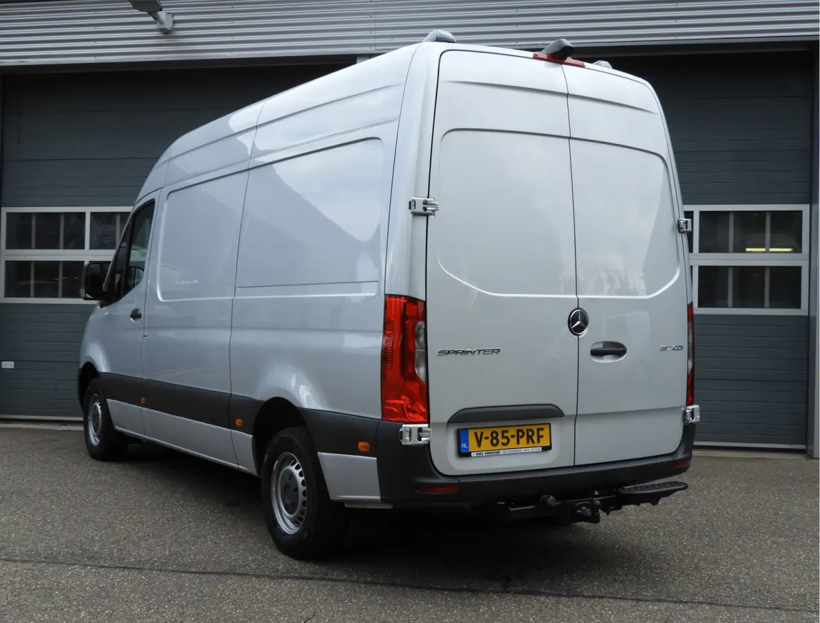 317 1.9 CDI L2H2 RWD AUT | 3.5t TREKHAAK | LED | CRUISE | CAMERA | MBUX