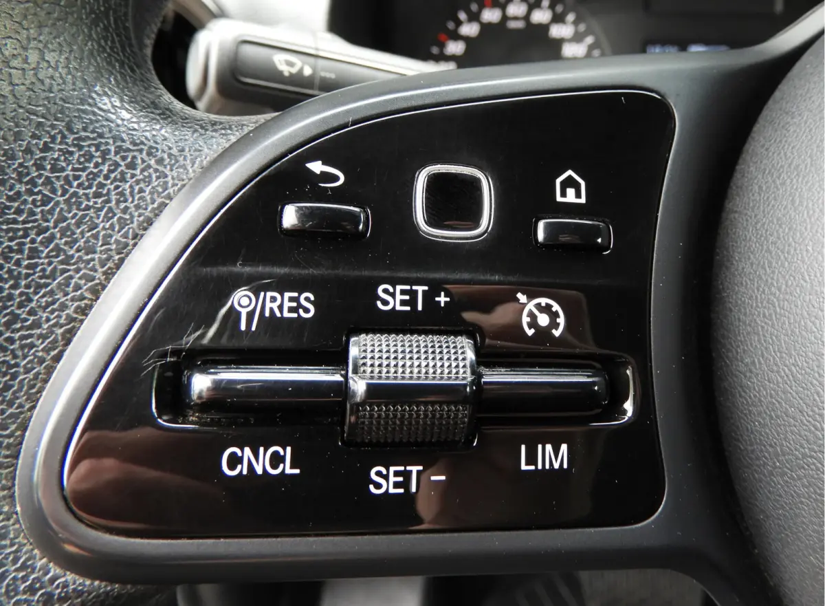 317 1.9 CDI L2H2 RWD AUT | 3.5t TREKHAAK | LED | CRUISE | CAMERA | MBUX