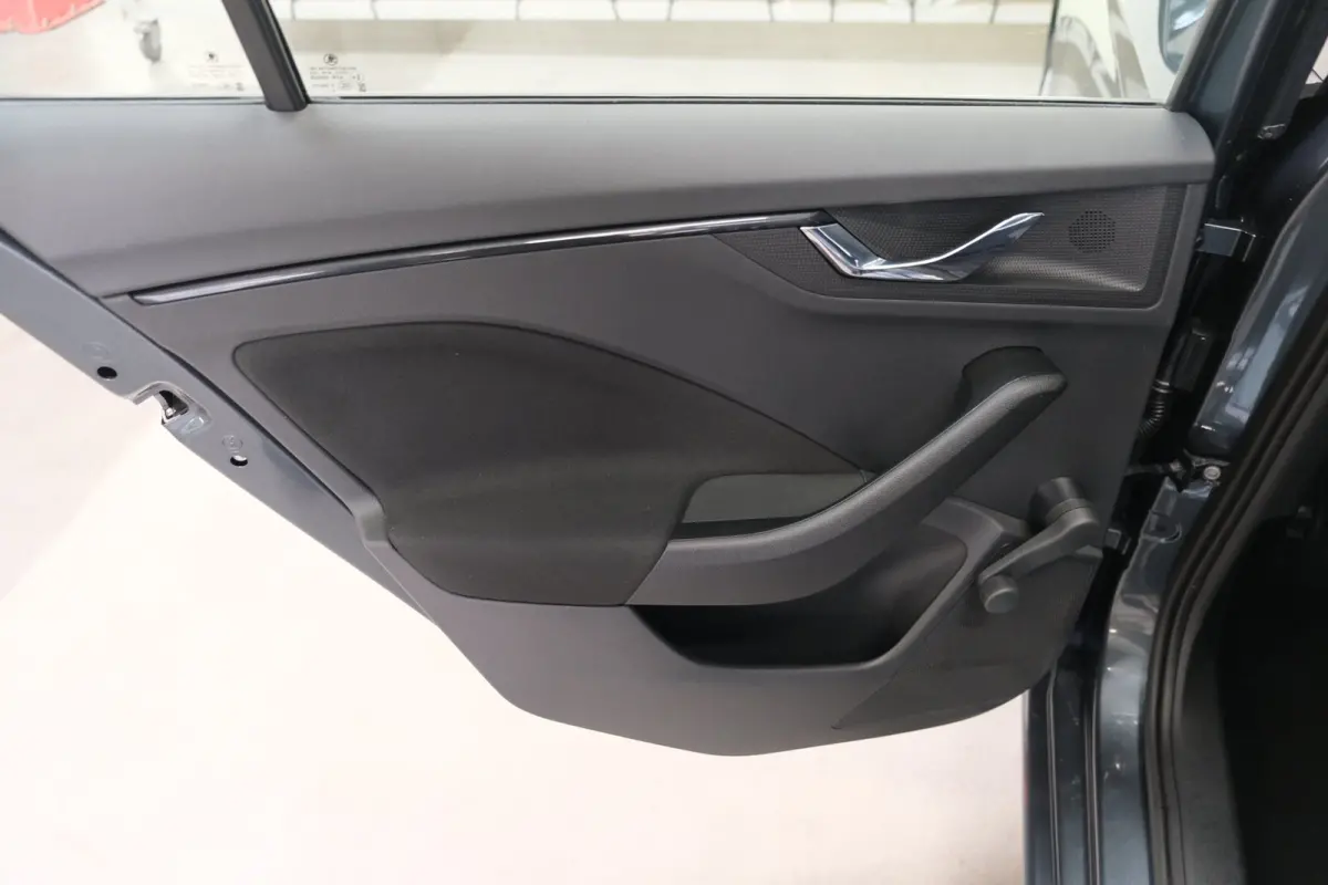 1.0 TSI Active - N.A.P. Airco, Cruise.