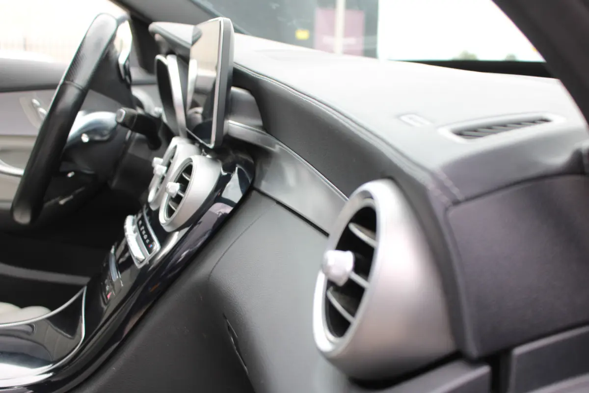 400 4MATIC AMG PANORAMADAK LUCHTVERING LEDER MEMORY HEAD-UP COMAND 19'' TREKHAAK