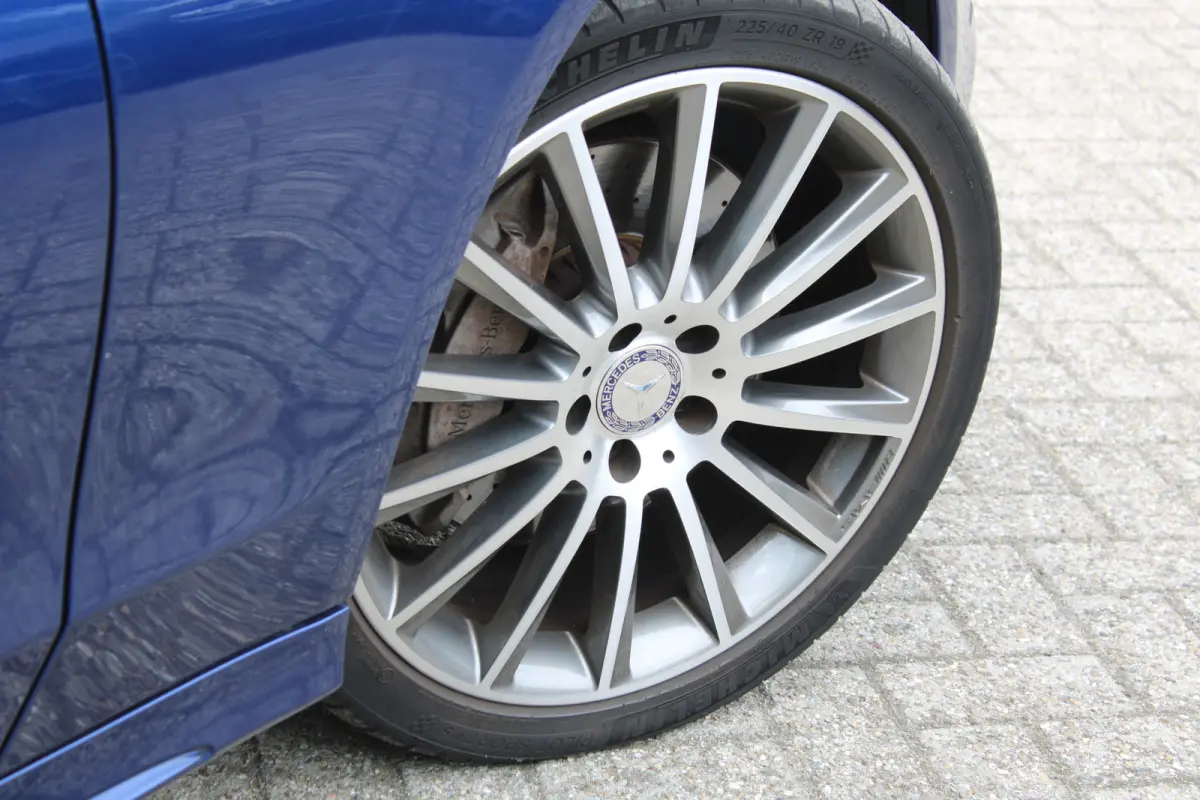 400 4MATIC AMG PANORAMADAK LUCHTVERING LEDER MEMORY HEAD-UP COMAND 19'' TREKHAAK