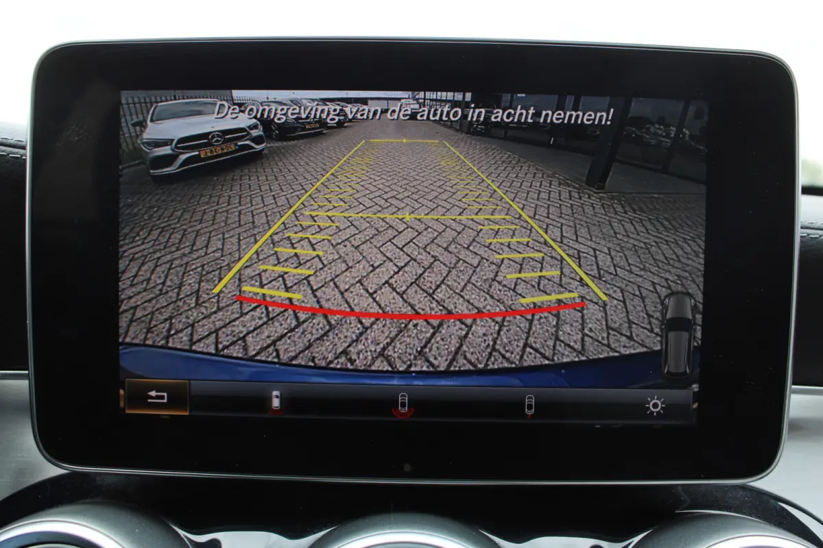 400 4MATIC AMG PANORAMADAK LUCHTVERING LEDER MEMORY HEAD-UP COMAND 19'' TREKHAAK