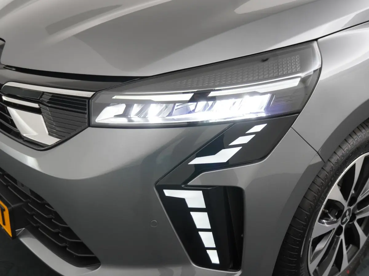 1.6 HEV Intense | Parkeercamera | Apple Carplay/Android Auto | Climate Control |