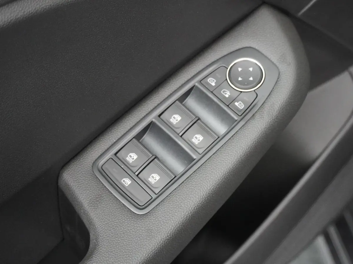 1.6 HEV Intense | Parkeercamera | Apple Carplay/Android Auto | Climate Control |