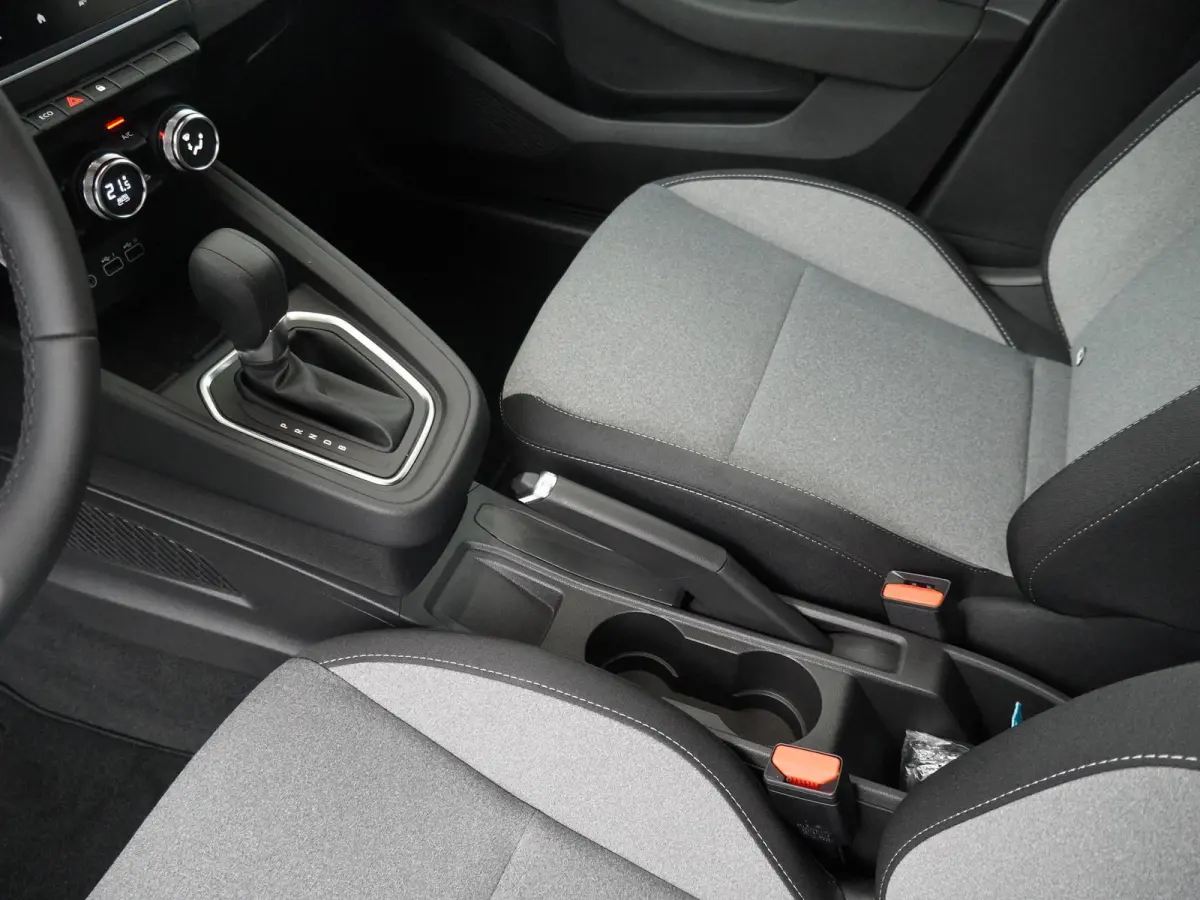 1.6 HEV Intense | Parkeercamera | Apple Carplay/Android Auto | Climate Control |