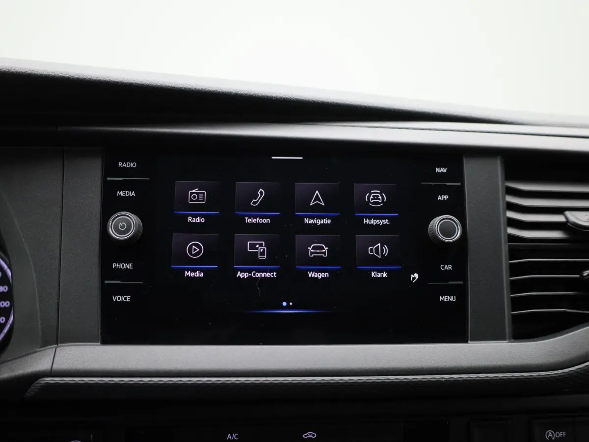 2.0 TDI L1H1 150PK | Automaat | Radio | Airco | Parkeerhulp achter | Navigatie | Apple Carplay/Android Auto | Multifunctioneel stuurwiel | Cruise control |