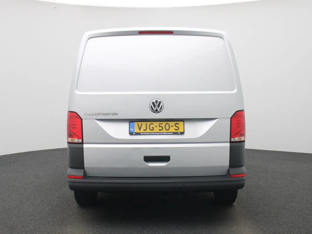 2.0 TDI L1H1 150PK | Automaat | Radio | Airco | Parkeerhulp achter | Navigatie | Apple Carplay/Android Auto | Multifunctioneel stuurwiel | Cruise control |