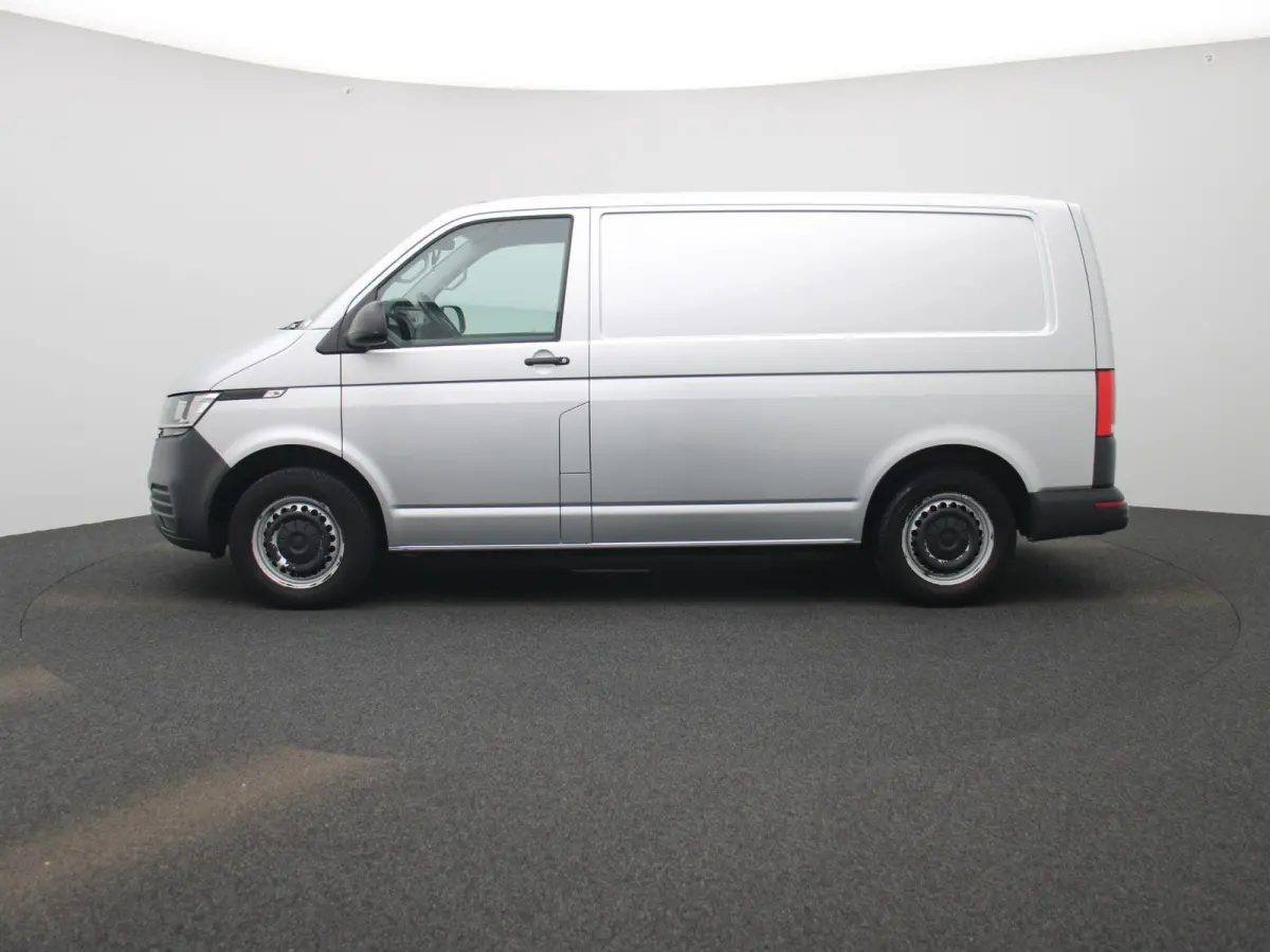 2.0 TDI L1H1 150PK | Automaat | Radio | Airco | Parkeerhulp achter | Navigatie | Apple Carplay/Android Auto | Multifunctioneel stuurwiel | Cruise control |