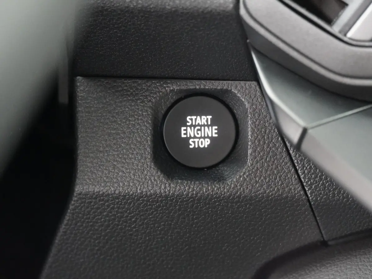 limited edition hybrid 155 | Adapt. Cruise | 360 Camera | Stoel-, Stuur- & Voorruitverw. |