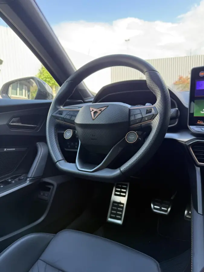 1.5 TSI e-Hybrid VZ Performance Pano|360|Sennh