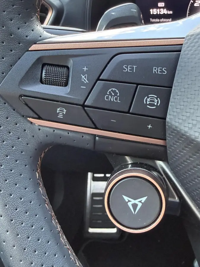 1.5 TSI e-Hybrid VZ Performance Pano|360|Sennh