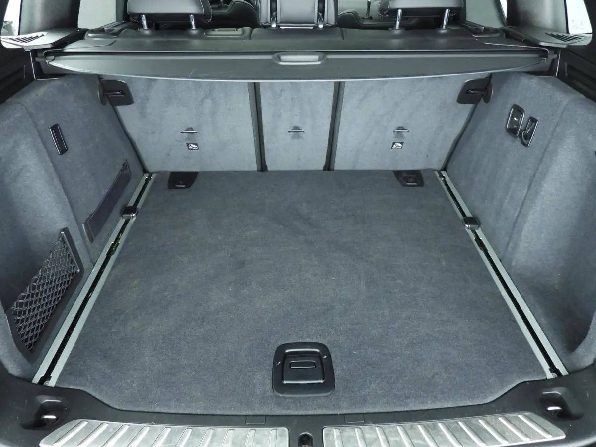 xDrive20i | Laserlicht | Leder | HUD | Panoramadak | Sportstoelen | Stoelverwarming | DAB | Hifi speakers | Alu 19 inch