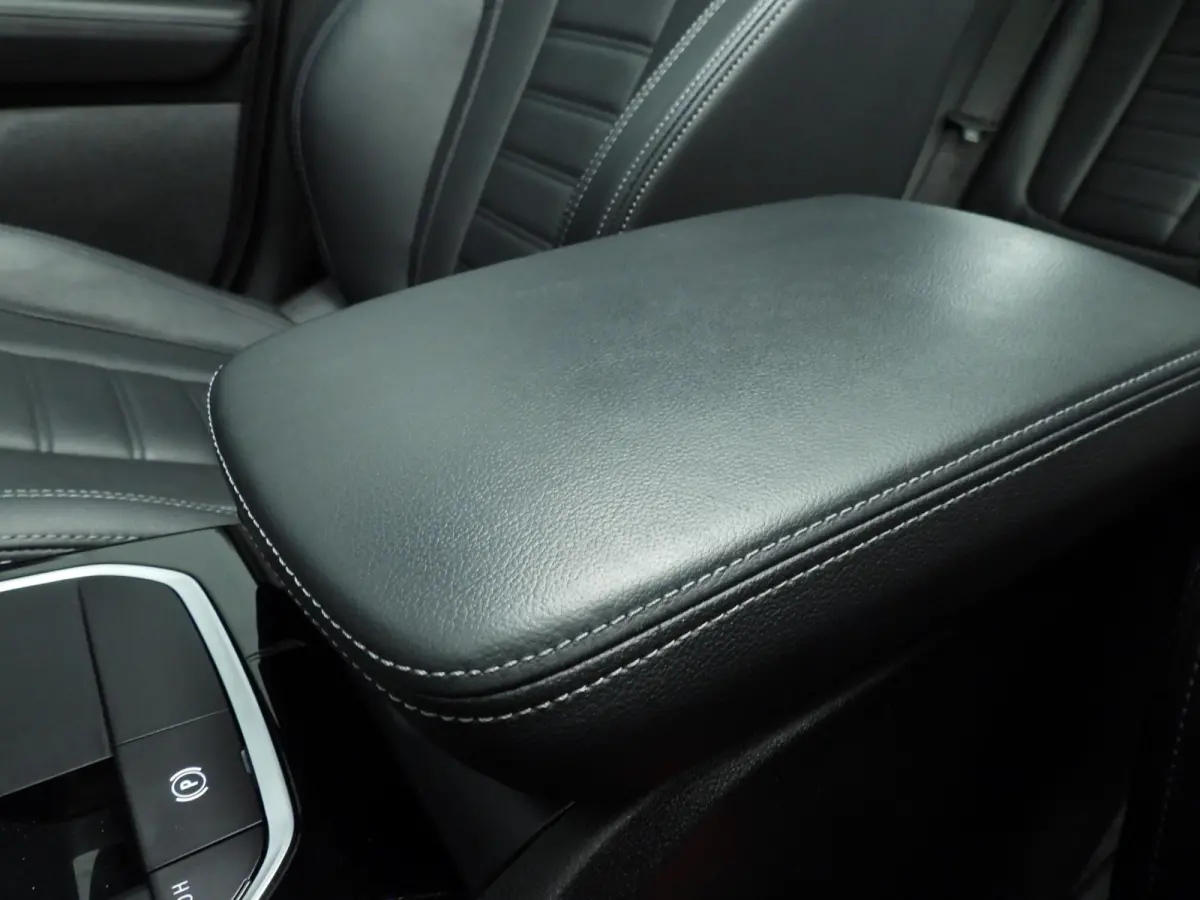xDrive20i | Laserlicht | Leder | HUD | Panoramadak | Sportstoelen | Stoelverwarming | DAB | Hifi speakers | Alu 19 inch