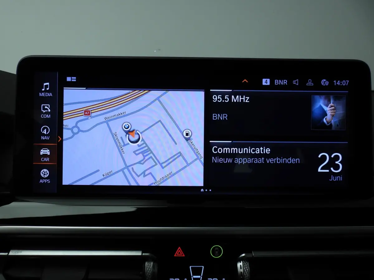 xDrive20i | Laserlicht | Leder | HUD | Panoramadak | Sportstoelen | Stoelverwarming | DAB | Hifi speakers | Alu 19 inch