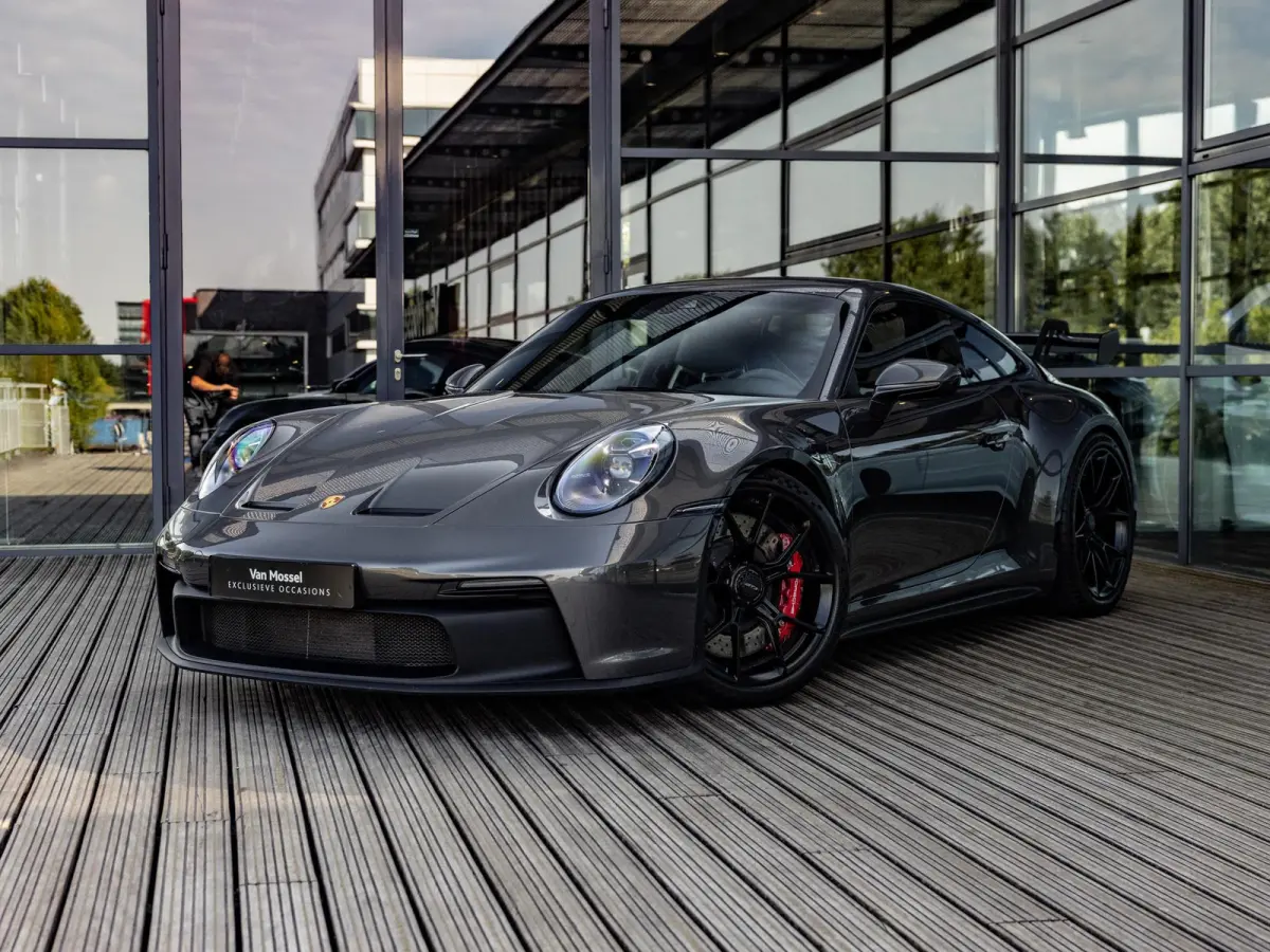 4.0 GT3 | SPORTCHRONO | KUIPSTOELEN | PDLS + | NEUS LIFT | BOSE | SPORTUITLAATSYSTEEM | AGAATGRIJS | NL GELEVERD | VIERWIELBESTURING | PVT PLUS | CLUBSPORT PAKKET |
