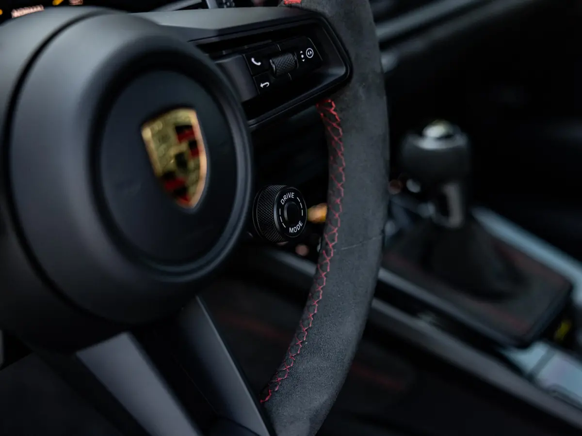 4.0 GT3 | SPORTCHRONO | KUIPSTOELEN | PDLS + | NEUS LIFT | BOSE | SPORTUITLAATSYSTEEM | AGAATGRIJS | NL GELEVERD | VIERWIELBESTURING | PVT PLUS | CLUBSPORT PAKKET |