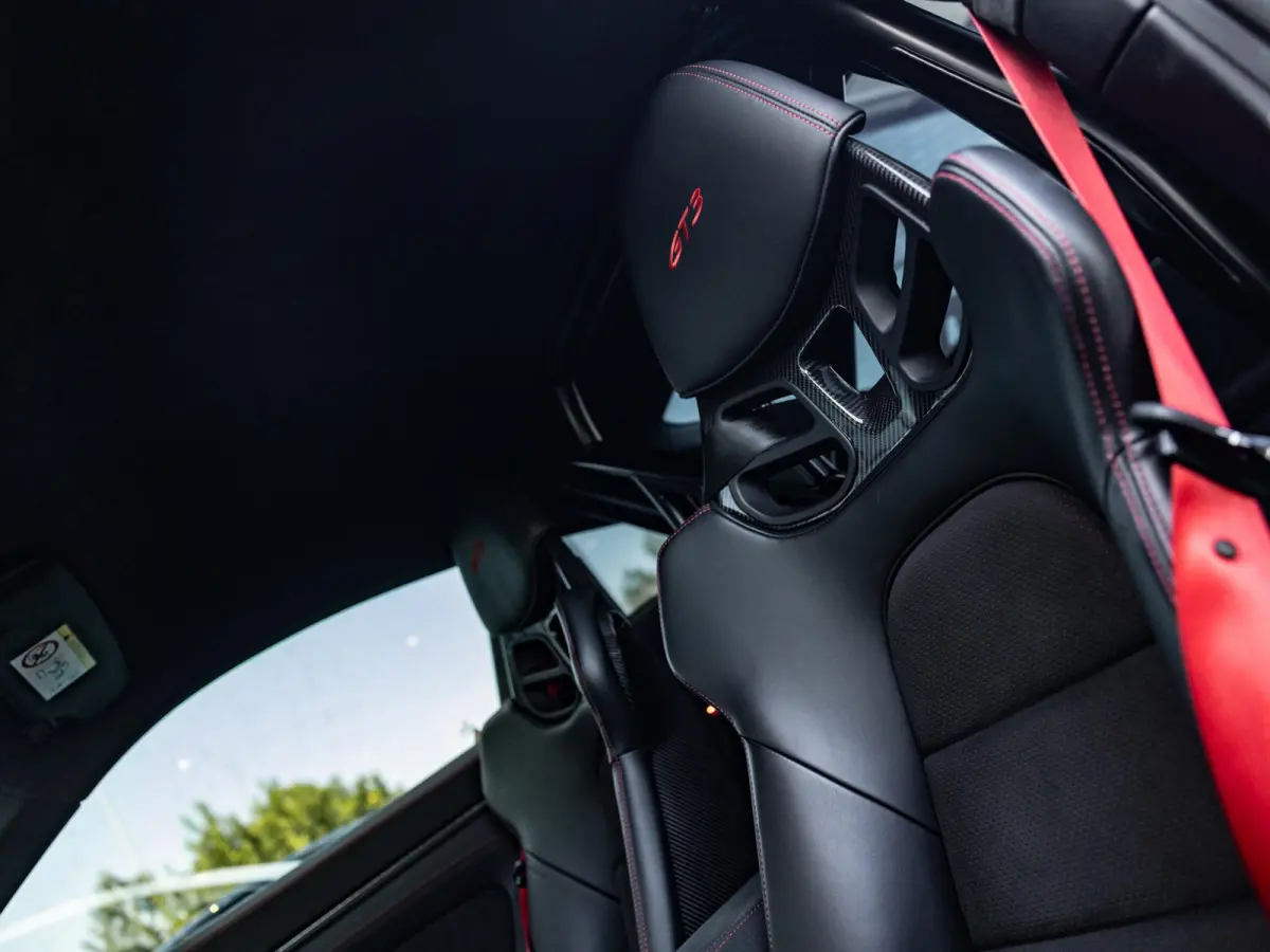 4.0 GT3 | SPORTCHRONO | KUIPSTOELEN | PDLS + | NEUS LIFT | BOSE | SPORTUITLAATSYSTEEM | AGAATGRIJS | NL GELEVERD | VIERWIELBESTURING | PVT PLUS | CLUBSPORT PAKKET |